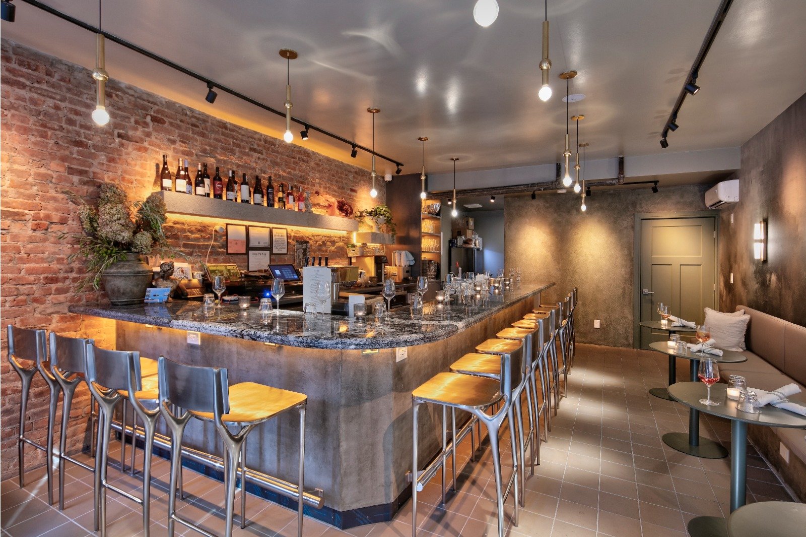 Bar photo 1
